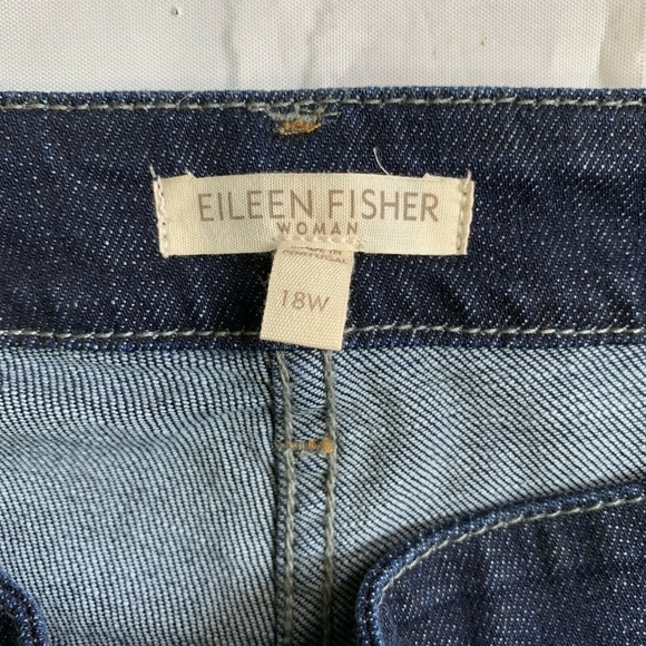 EILEEN FISHER Deep Indigo Stretch Crops Capris - Picture 4 of 7